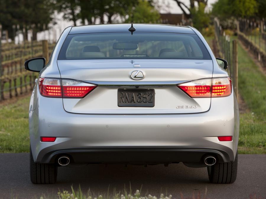  Lexus ES350 2012 года  (фото 15 из 16)